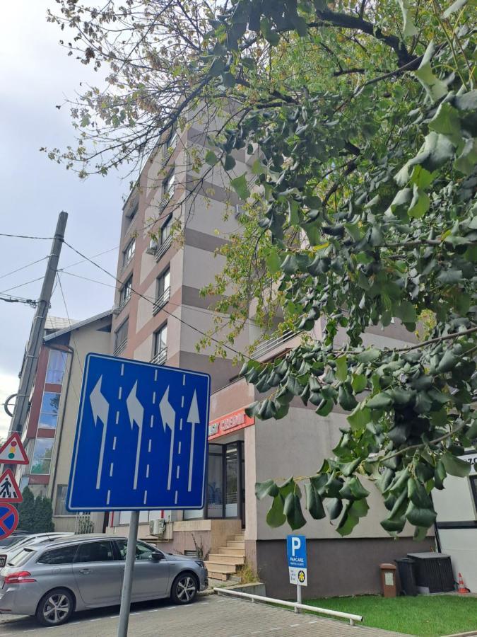 Rim1 Apartment Piteşti Exterior foto