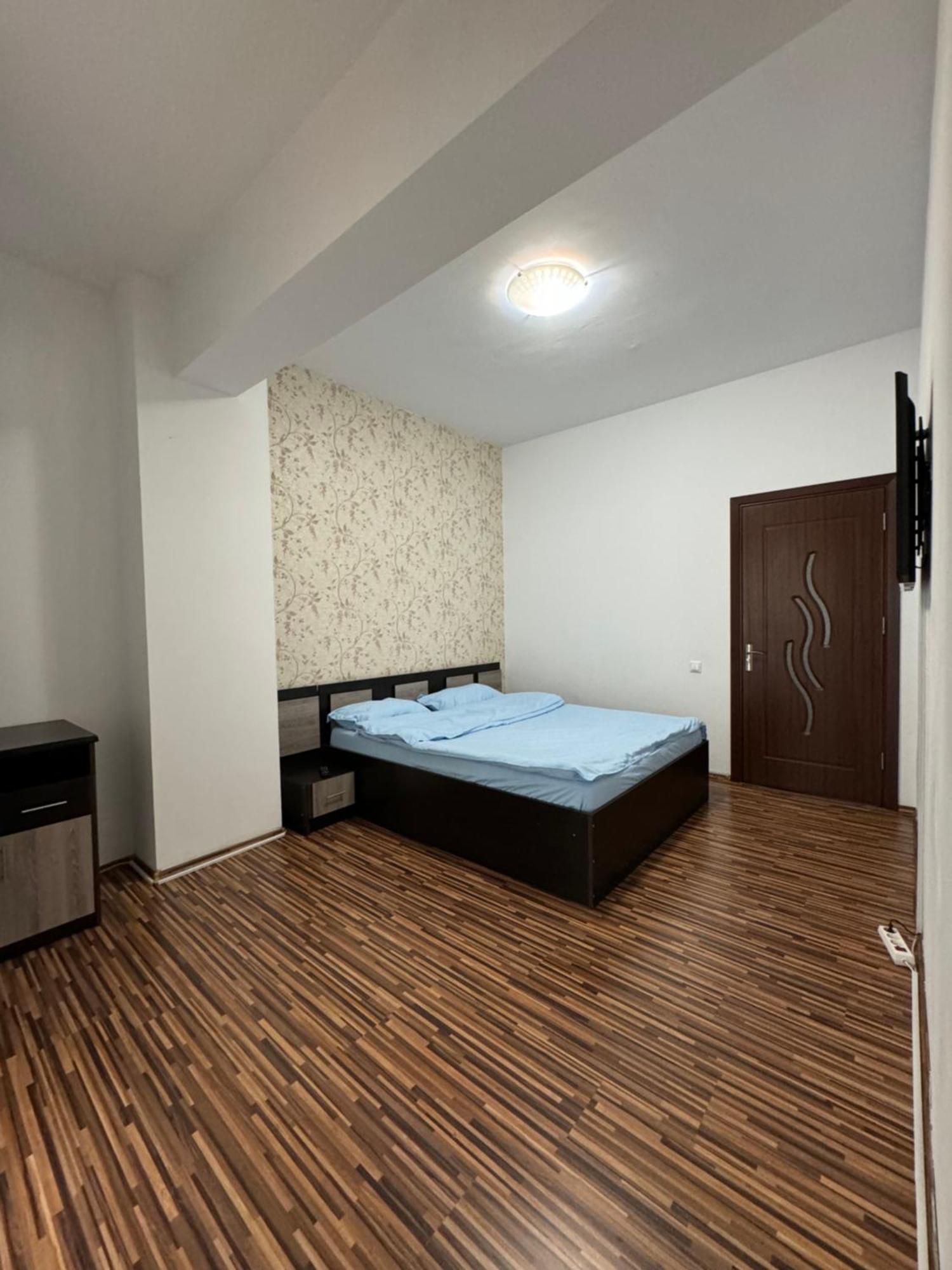 Rim1 Apartment Piteşti Exterior foto